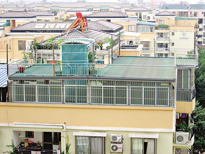 邻居以“加固房屋”为名 偷偷加建楼层