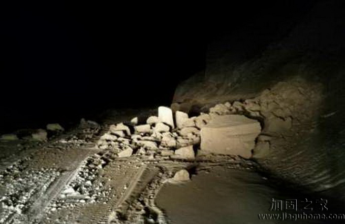 新疆发生3.8大地震的现场