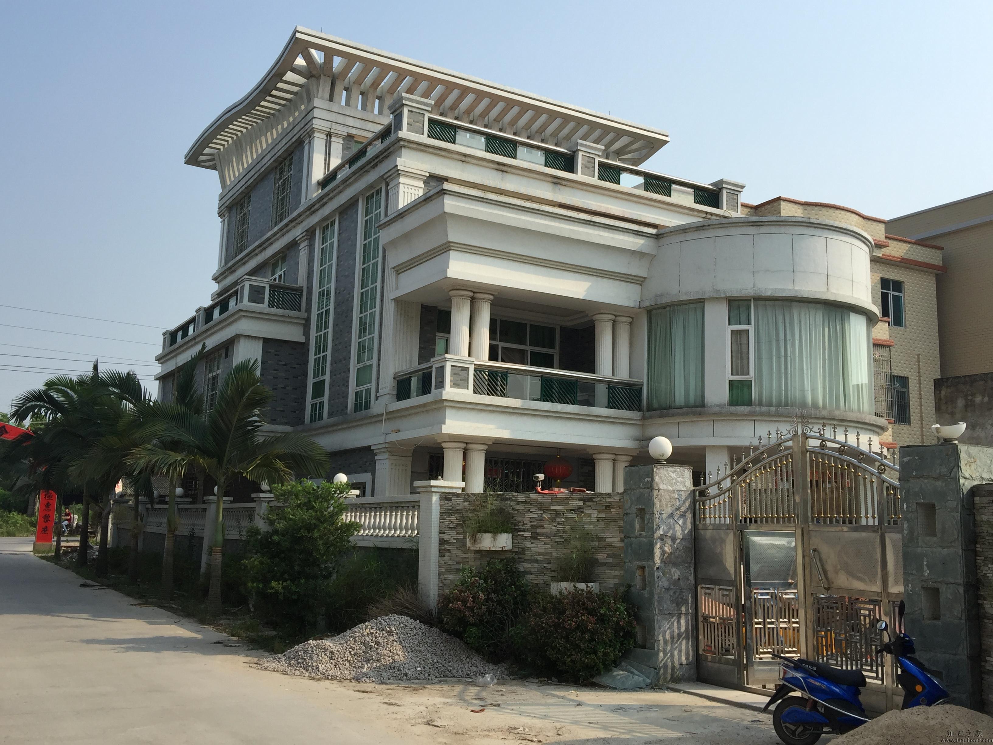 该别墅位于潮州枫溪镇，地基深度达50多米，总加固费用达60万，加固费用等同原房屋造价