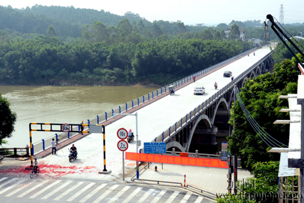 阳东区合山大桥加固修复工程完毕，已正式通车