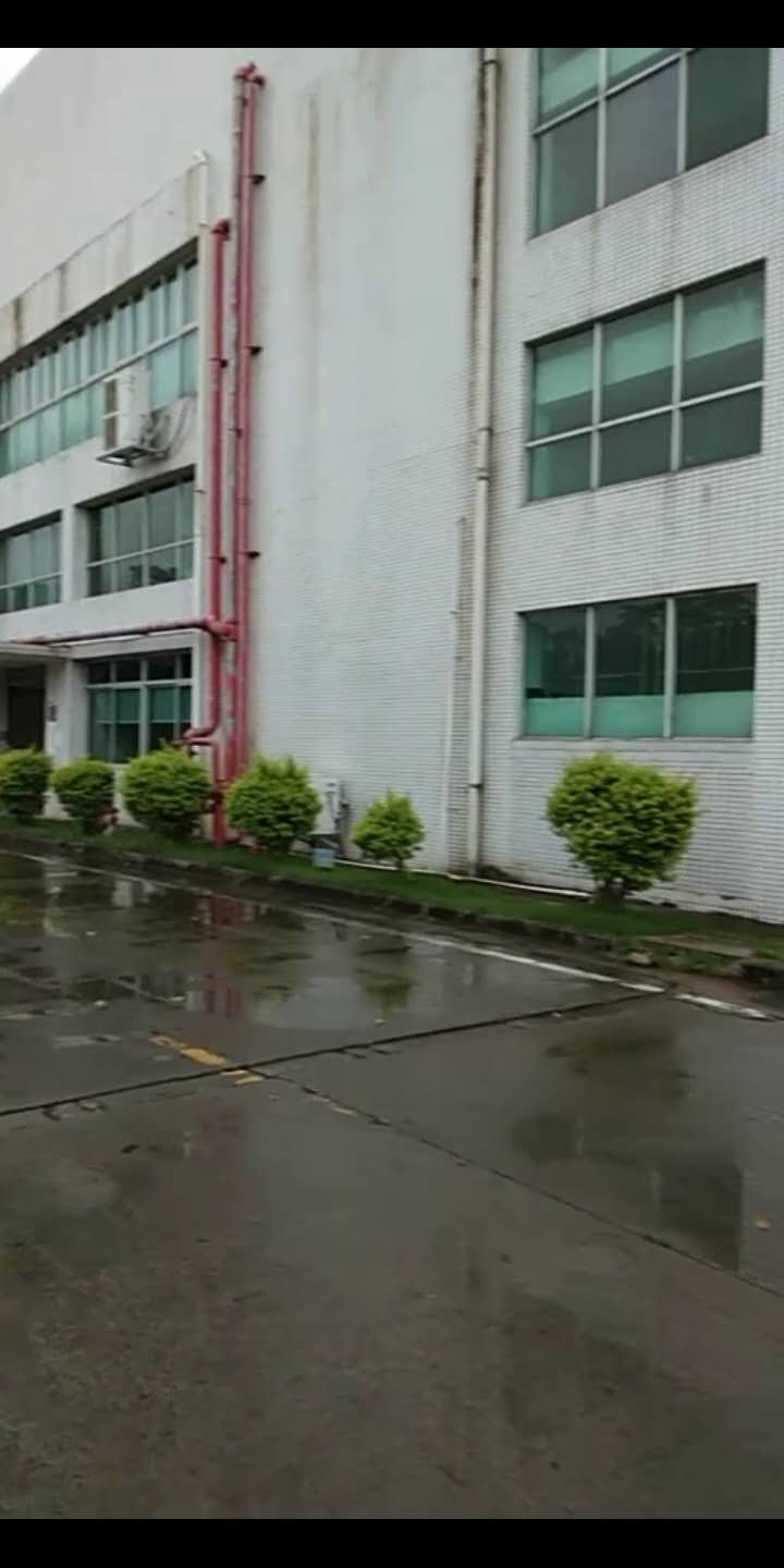 1540813755806359.jpg 161103812693511838.jpg