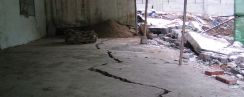 软土地基上的建筑物会出现裂缝