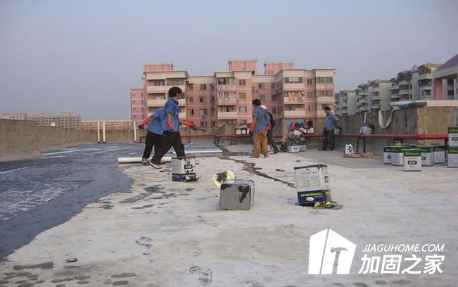 楼顶漏水用什么防水材料修补最好?