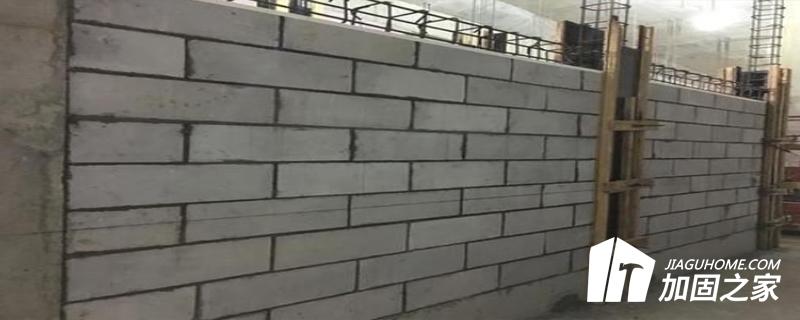 板柱-抗震墙的结构布置，尚应符合下列要求