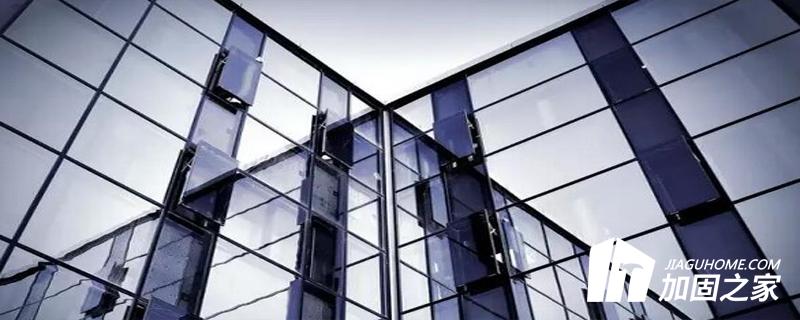 玻璃幕墙检测年限规定如下