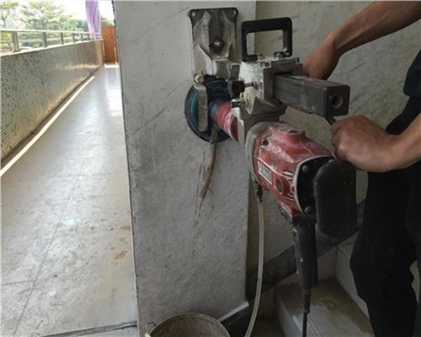 1620984742973632.jpg 637042686457562952.jpg