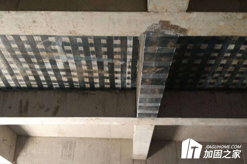 碳纤维布是怎样施工操作的?