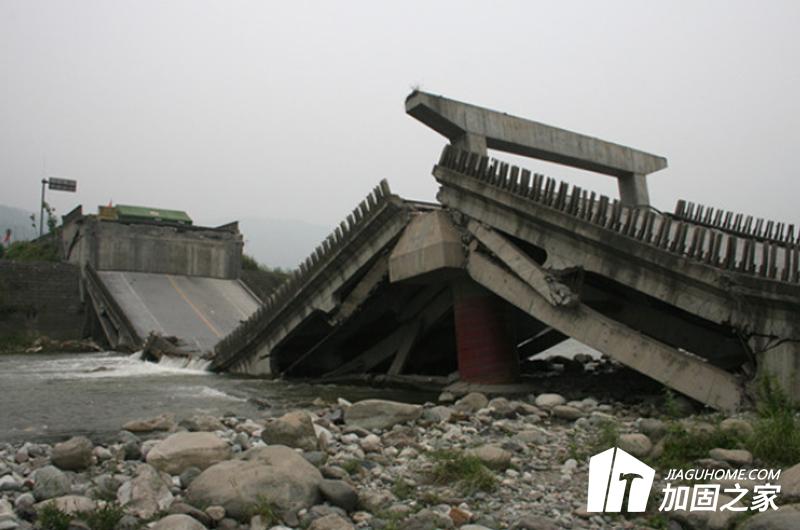 地震对桥梁破坏的主要形式