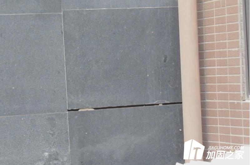 房屋地基下沉是施工时导致的