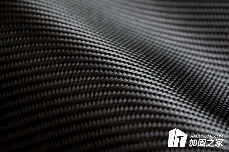 碳纤维这种材料质量非常轻整体强度特别高