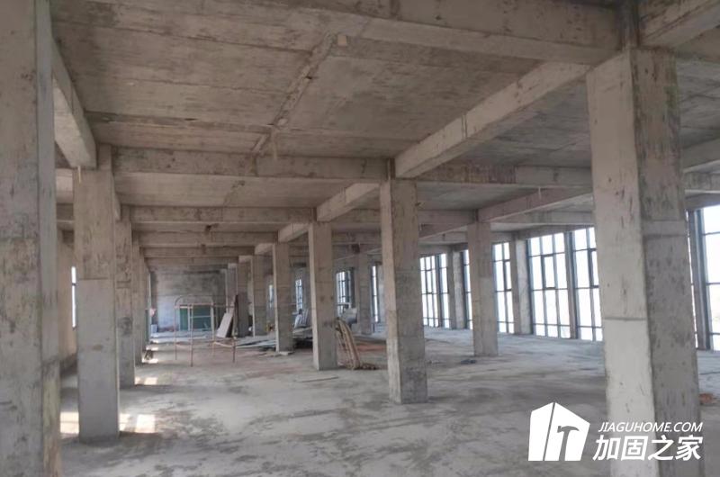 受损的建筑物经过检测鉴定需要加固