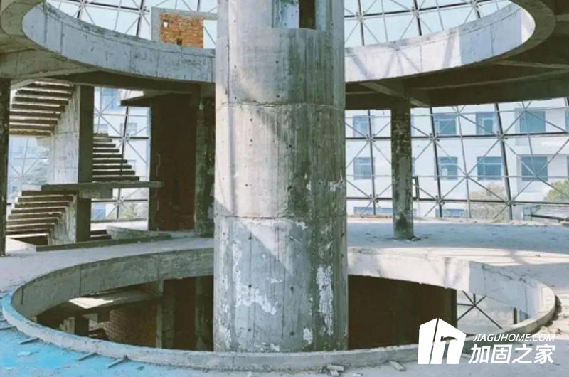 建筑材料原因导致建筑受损