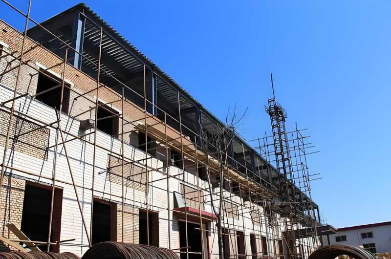 城市化进程的加速也是导致建筑加固工程的因素