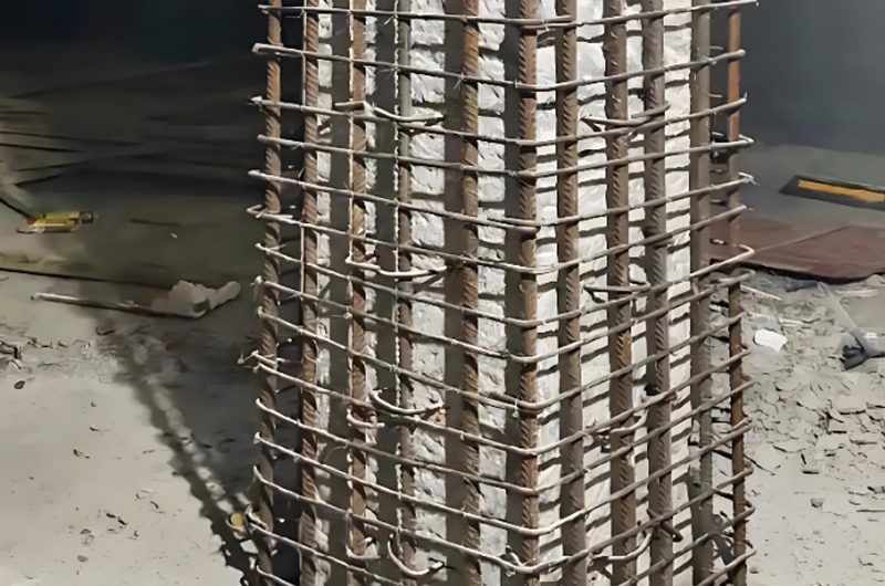 柱子增大截面加固法