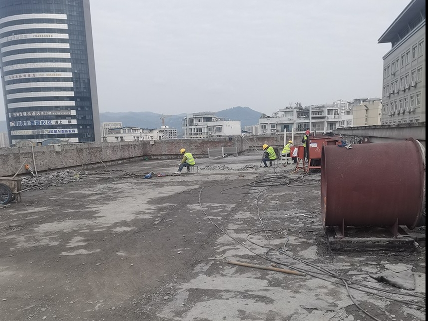 重庆大学附属三峡医院百安院区病房改造及能力提升项目结构加固工程施工案例总结
