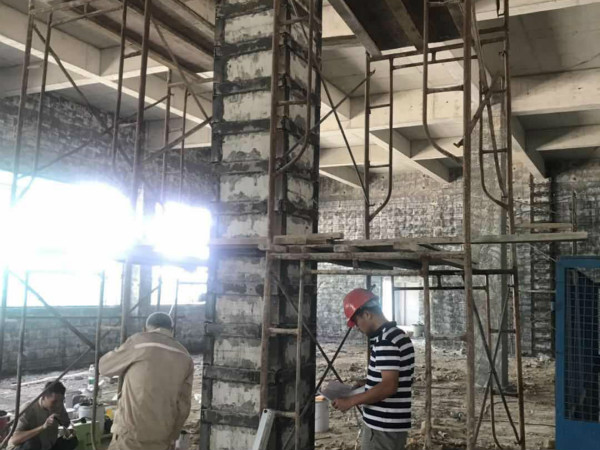 外包钢加固法是在结构构件的四角或两面包以型钢的一种加固方法.